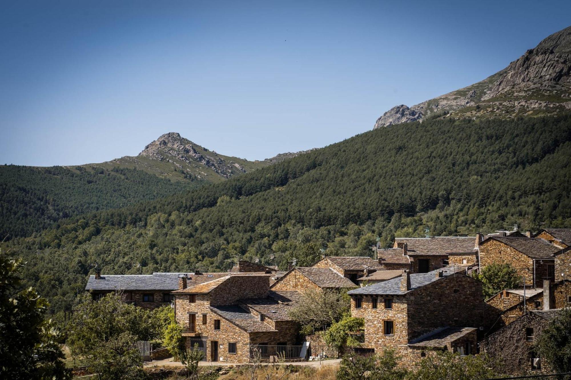 Posada El Rincon De Valverde 巴尔韦尔德德洛萨罗约斯 外观 照片